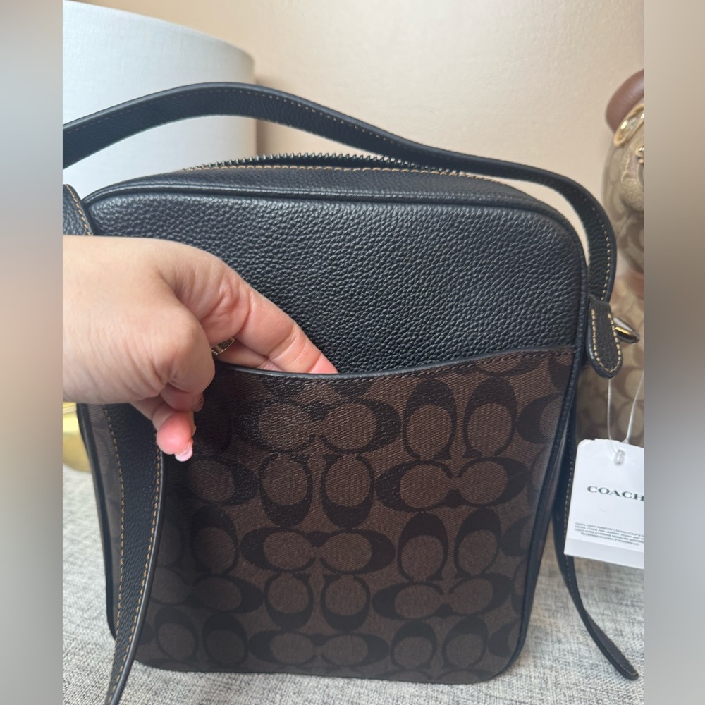 $179 COACH MEN’S HUDSON Crossbody 21 Bag In Signature Varsity Stripe - Picture 4 of 7